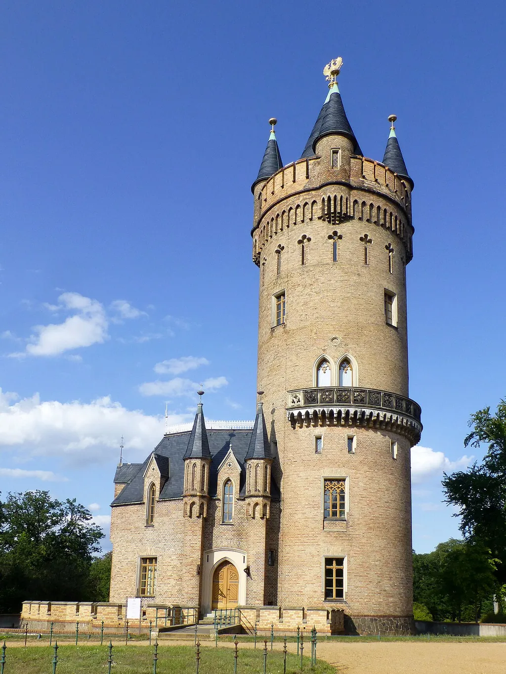 Flatowturm im Park Babelsberg in Potsdam – Photo 2 of 3