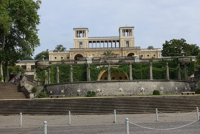 Orangerieschloss in Potsdam – Photo 3 of 7