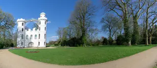 Schloss Pfaueninsel in Berlin – Photo 3 of 3