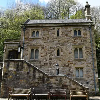 St Winefride's Shrine and Well in Holywell – Photo 3 of 7