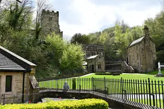 St Winefride's Shrine and Well in Holywell – Photo 4 of 7