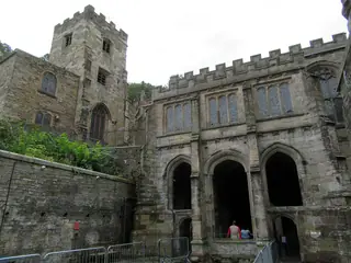 St Winefride's Shrine and Well in Holywell – Photo 5 of 7