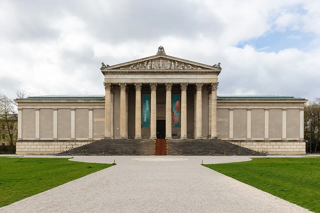 Staatliche Antikensammlungen in Munich – Photo 2 of 10