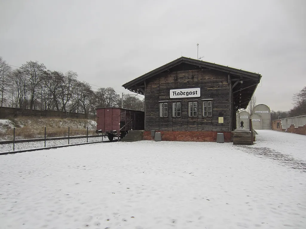 Stacja Radegast in Łódź – Zdjęcie 10 z 10