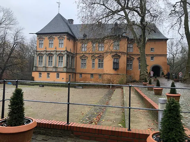 Städtisches Museum Schloss Rheydt in Mönchengladbach
