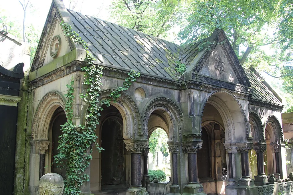 Muzeum Sztuki Cmentarnej – Stary Cmentarz Żydowski in Wrocław – Photo 6 of 6