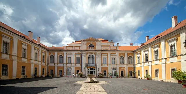 Státní zámek Duchcov