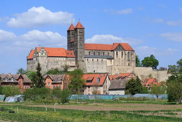 Stiftskirche und Domschatz Quedlinburg