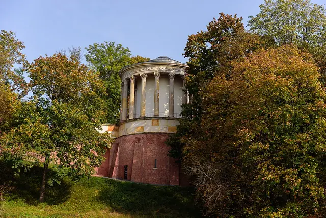 Świątynia Sybilli w Puławach in Puławy – Photo 4 of 6