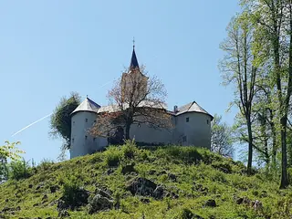 Tabor nad Cerovim in Velike Lipljene – Photo 1 of 6