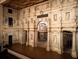 Teatro Olimpico in Vicenza – Bild 4 von 10