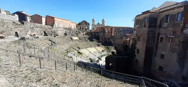 Teatro antico e Odeon in Catania – Bild 4 von 8