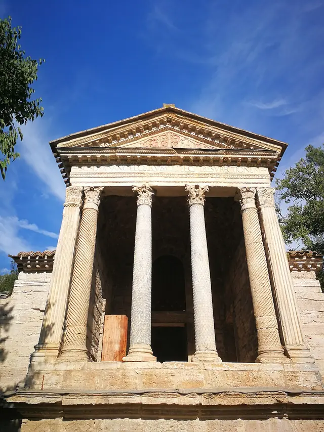 Tempietto del Clitunno in Campello sul Clitunno – Bild 2 von 3
