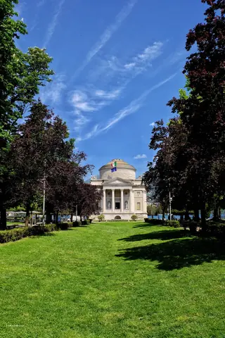 Tempio Voltiano in Como – Bild 6 von 10