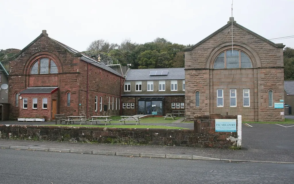 Robertson Museum in Millport – Photo 3 of 3