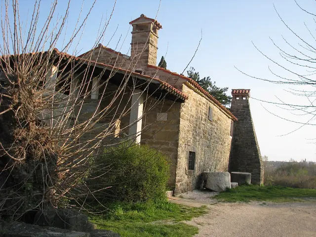 Etnološka zbirka Tonina hiša in Sveti Peter