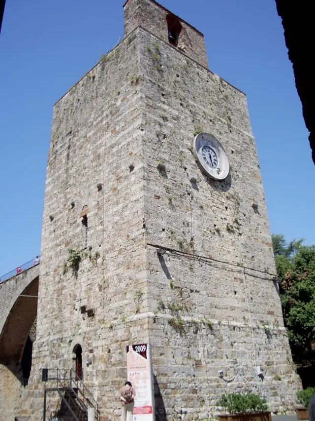 Torre del Candeliere in Massa Marittima