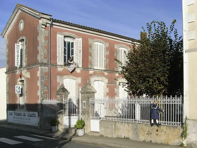 Musée Les Trésors de Lisette in Archingeay