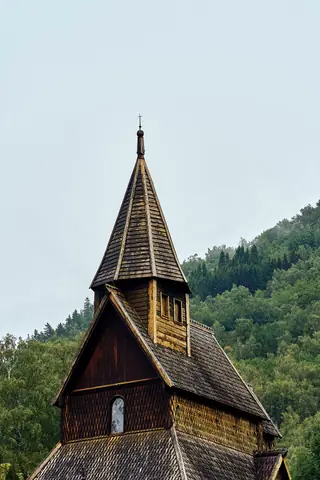 Urnes stavkyrkje in Ornes – Bilde 7 av 8