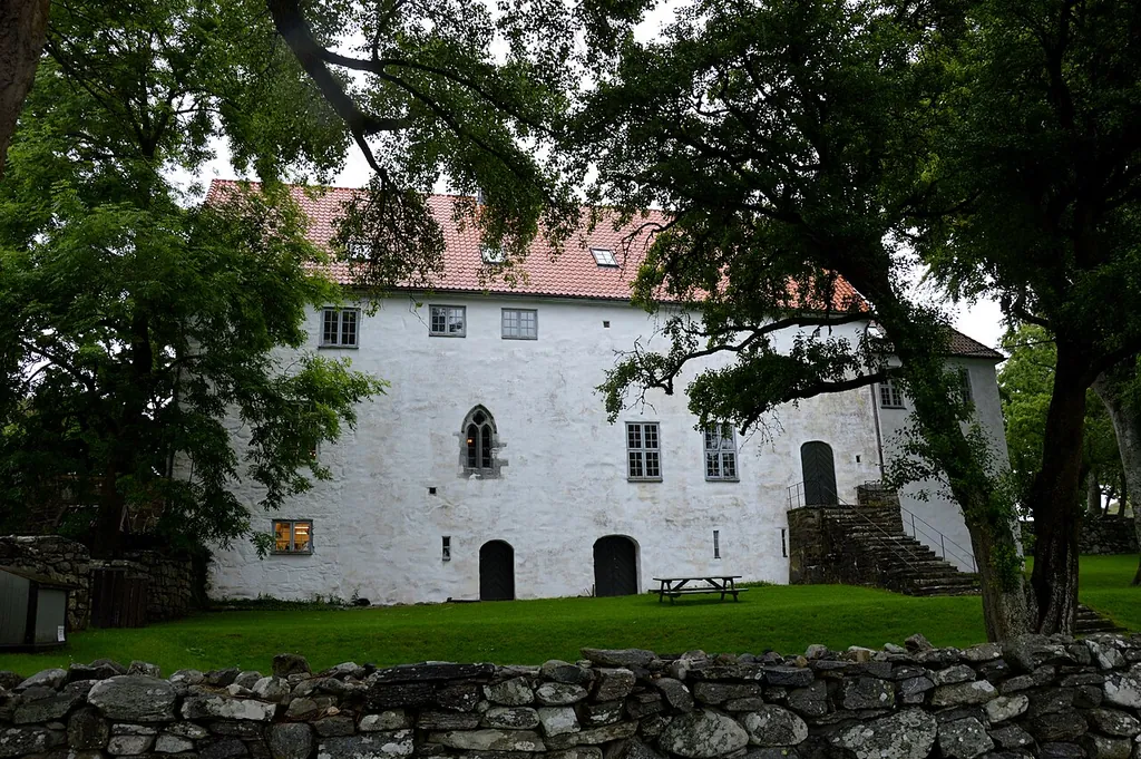 Utstein kloster in Mosterøy – Bilde 2 av 4
