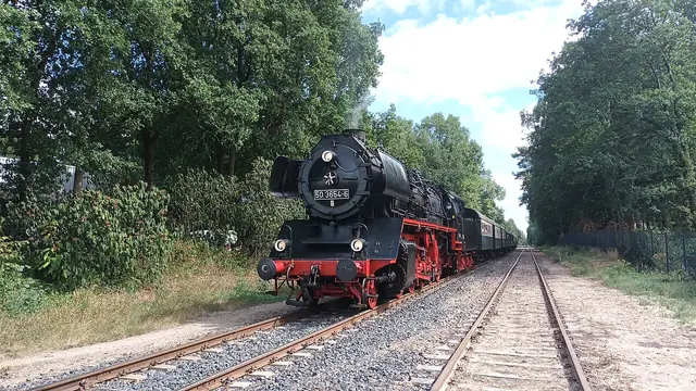 Veluwsche Stoomtrein Maatschappij in Beekbergen – Foto 3 van 3