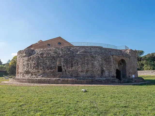 Villa di Massenzio in Roma – Foto 3 di 5