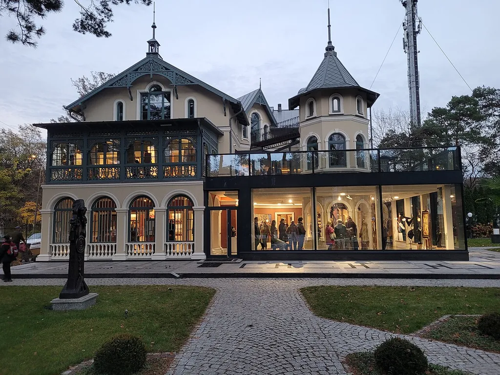 Villa la Fleur in Konstancin-Jeziorna