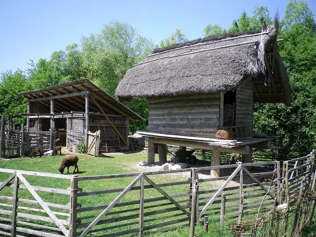 Vorgeschichtliches Erlebnisdorf ALCMONA in Dietfurt an der Altmühl – Photo 2 of 2