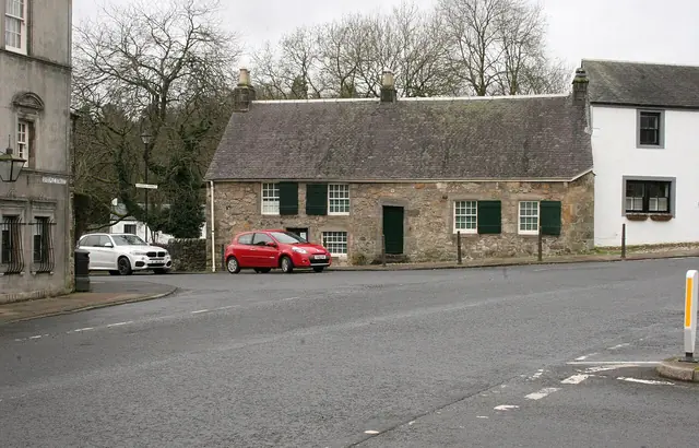 Weaver's Cottage in Kilbarchan – Photo 2 of 5