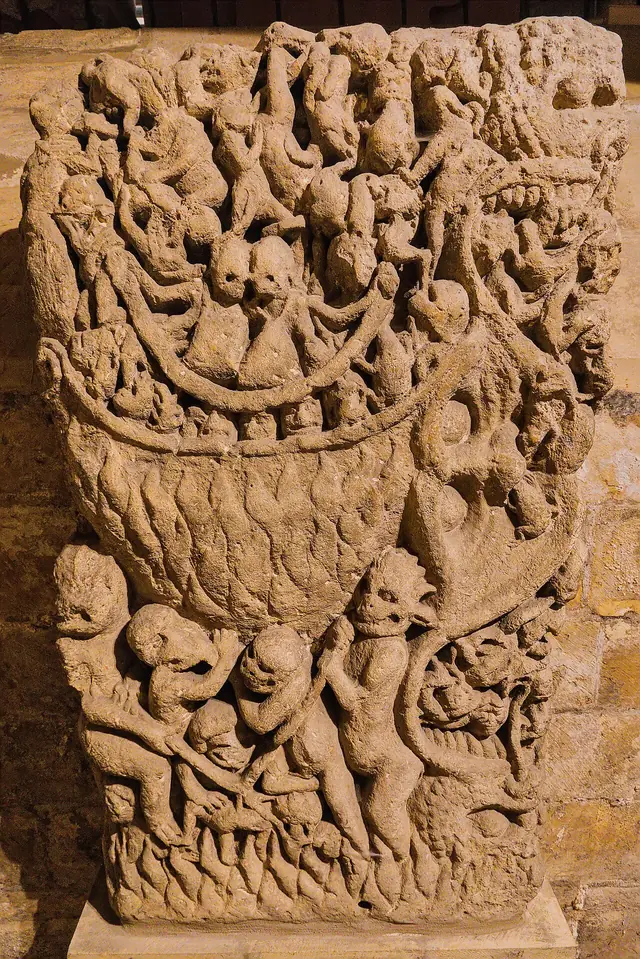 York Minster Undercroft – Photo 3 of 6