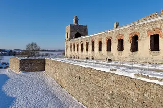 Zamek Krzyżtopór w Ujeździe in Ujazd – Photo 3 of 10