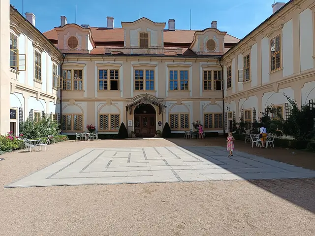 Zámek Loučeň