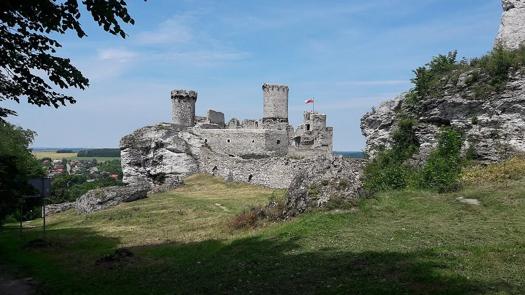 Zamek Ogrodzieniec – Zdjęcie 7 z 8