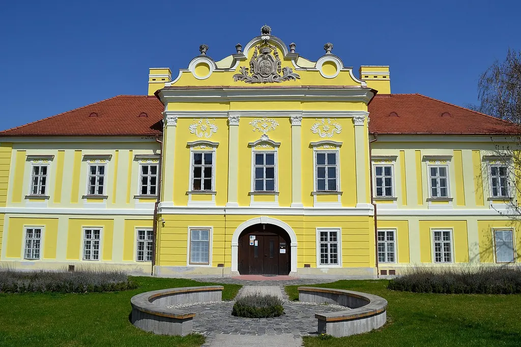 Žitnoostrovské múzeum v Dunajskej Strede in Dunajská Streda
