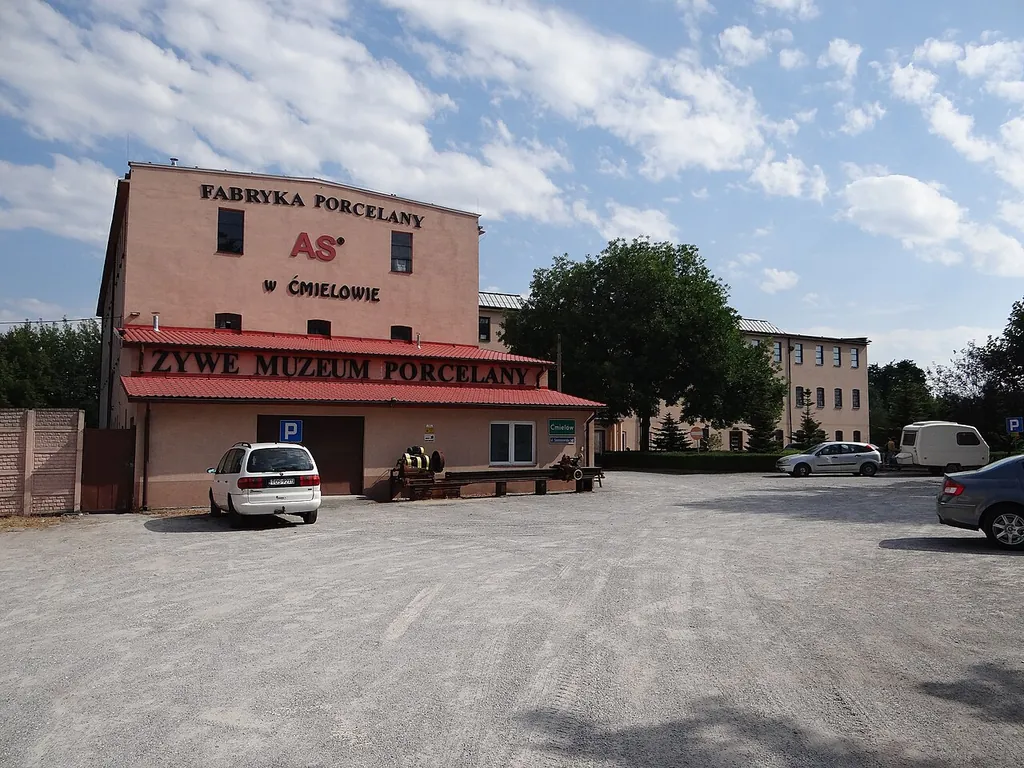 Żywe Muzeum Porcelany w Ćmielowie in Ćmielów